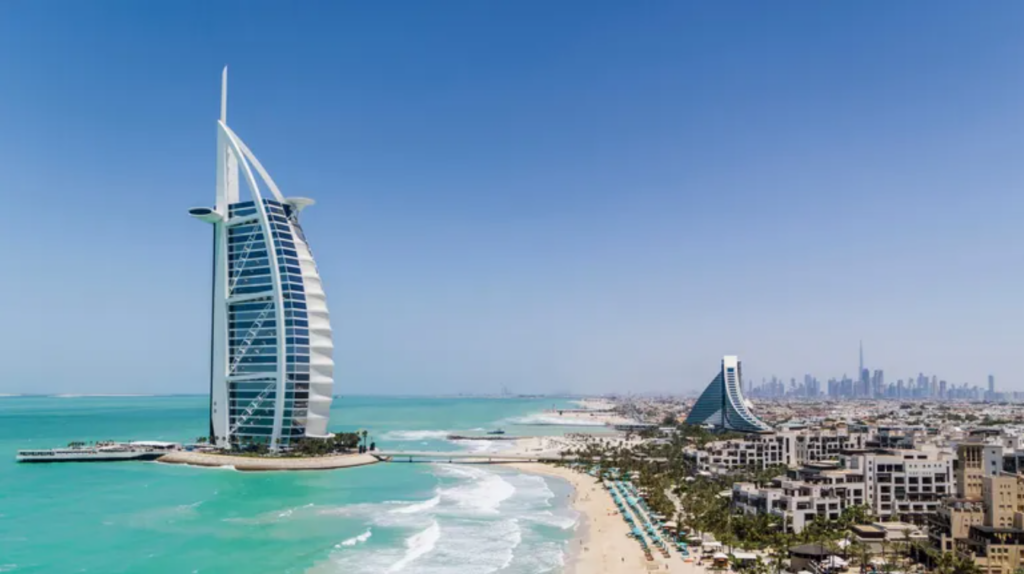 Indulge in Extravagance UAE’s Finest Luxury Resorts
